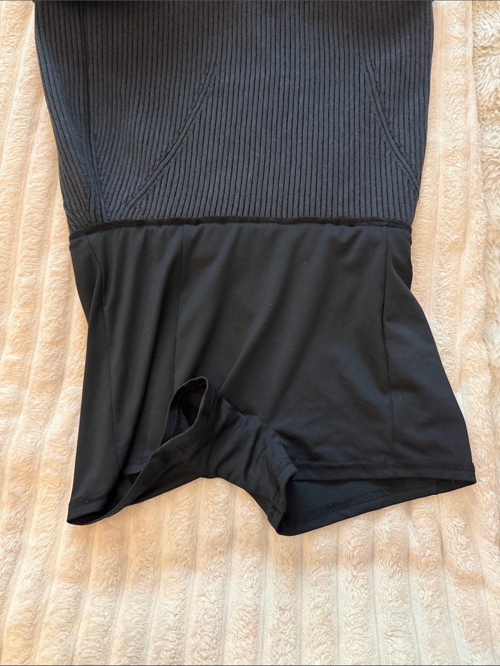 ALO Yoga Black Ribbed Mini Skirt - Picture 4 of 4
